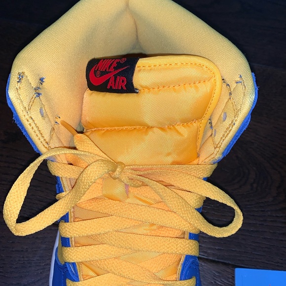 🔥Nike Jordan 1 Retro High OG Women’s 12.5 or 10 Men’s - Picture 3 of 10